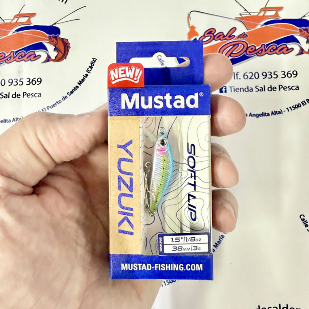 MUESTRA DE SPINNING MUSTAD YUZUKI 3,8CM. 3GR. COLOR 001