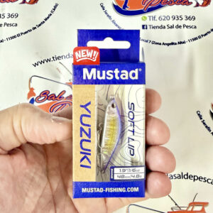 MUESTRA DE SPINNING MUSTAD YUZUKI 4,8CM. 4,8GR. COLOR 008