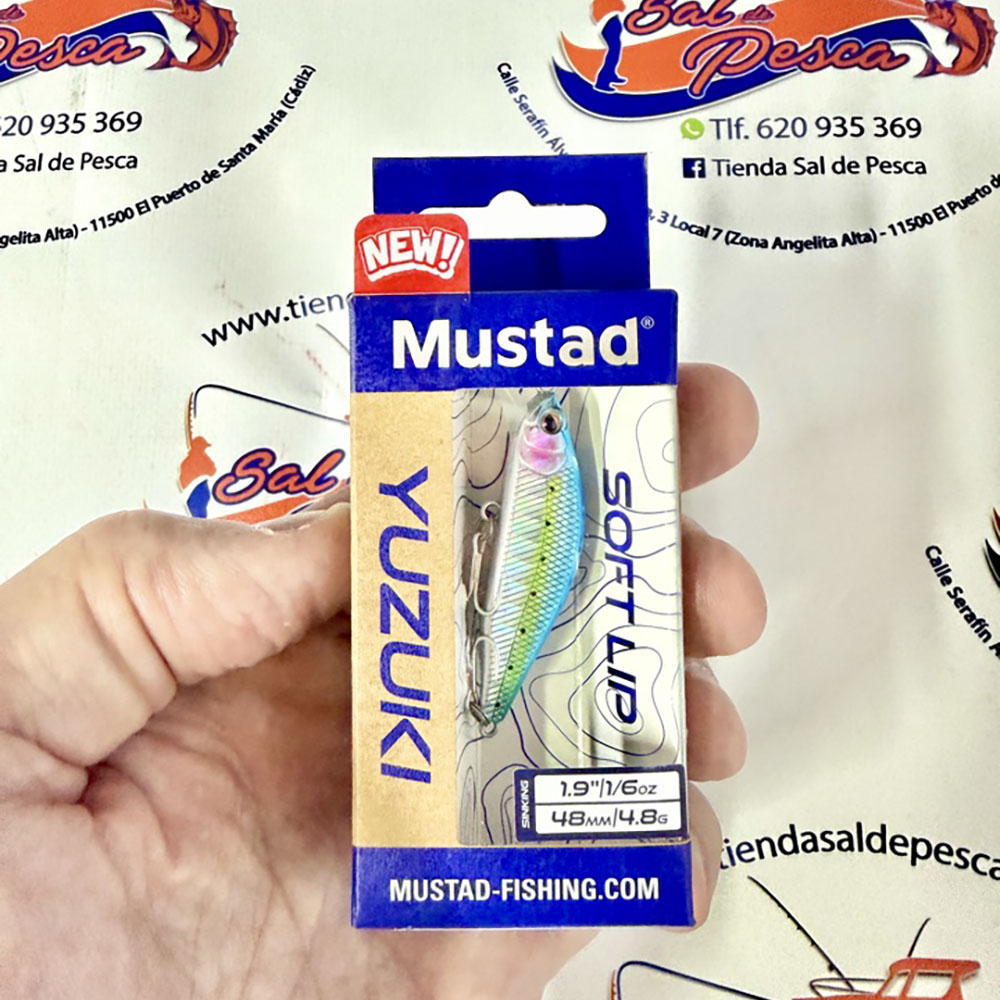 MUESTRA DE SPINNING MUSTAD YUZUKI 4,8CM. 4,8GR. COLOR 001